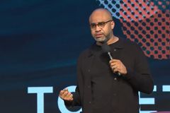 Albert Tate tells Fellowship Church he's in a ‘daily fight with embarrassment, shame and guilt’