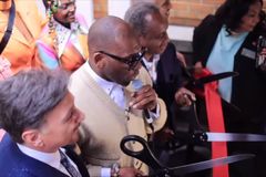 Jamal Bryant’s megachurch makes good on years old promise with opening of medical clinic