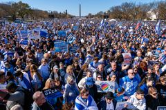 In Bipartisan March for Israel, Crowd Rejects Cease-Fire, Demands Release of Hostages