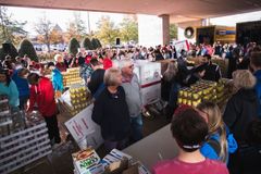 Former SBC president Ronnie Floyd’s Cross Church gives away 2,250 Thanksgiving meals to families in need