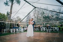 Expensive Weddings Are More Likely to End in Divorce - RELEVANT