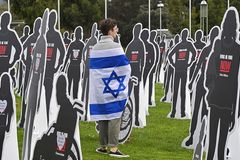 Israel, Hamas extend truce by one more day