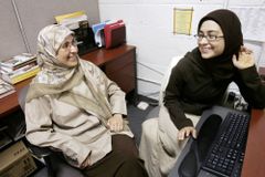 Gov't employees may be barred from wearing religious attire, EU court rules