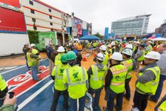 Blue-collar workers, especially men, most vulnerable to suicide: CDC