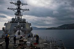 U.S. warship returns fire amid Houthi rebel attack