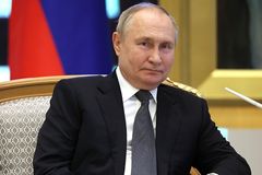 Putin visits Middle East on diplomacy tour
