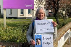 UK judge allows town to ban prayer, Bible reading inside abortion buffer zone