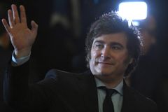 Evangelical leader among inter-religious group praying for President Javier Milei