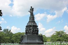 Judge approves removal of Confederate monument from Arlington Cemetery