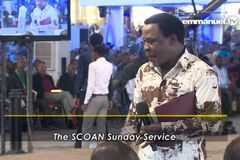 Blind Man Shouts 'I Can See!' at Controversial Pastor TB Joshua's Healing Service