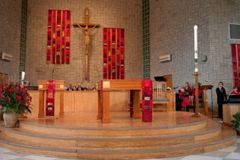 New Jersey priest pleads guilty to stealing over $500K from church