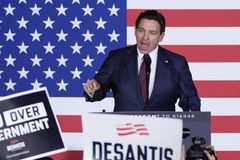 DeSantis suspends presidential campaign, endorses Trump