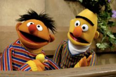 Bert and Ernie Not Gay, Sesame Street Clarifies; Writer Says Comments Misinterpreted