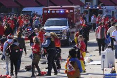 At least 1 dead in Kansas City shooting after Chiefs parade