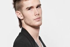 Colton Dixon praises medical heroes for saving life of newborn daughter, talks honoring God with career