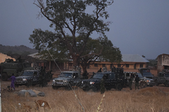 Gunmen kidnap hundreds of Nigerian students