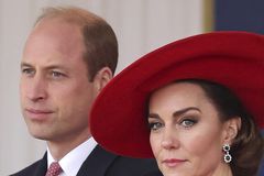 Kate Middleton admits to publishing manipulated family photo after public speculation