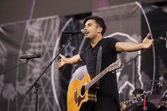 Phil Wickham, Brandon Lake say young people craving 'authentic' Gospel, rejecting 'slick' preaching