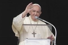 Pope Decries Lack of Access to Drinking Water for Many