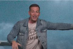 Megachurch pastor says viral comment about wives on wedding night was a joke