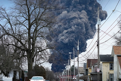 Norfolk Southern reaches $600M settlement for train derailment