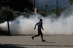 Haitian government extends curfew orders in Capital