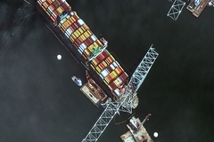 FBI agents search ship that struck Baltimore bridge