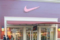 Nike stocks still tanking a year after Mulvaney partnership