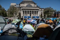 Stefanik calls for Columbia pres. to resign after Jewish professor locked out, students terrorized