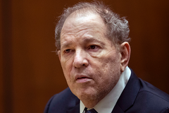 Court overturns 2020 rape conviction of Harvey Weinstein