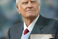 Billy Graham statue to be unveiled Thursday in U.S. Capitol | Baptist Press