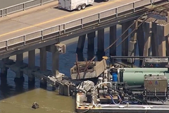 Barge spills oil after hitting Galveston bridge