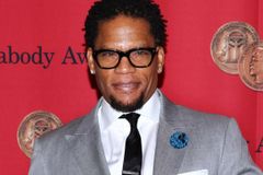 ‘Cussing Pastor’ rips DL Hughley with profanity-laden rebuke for claiming he cusses in pulpit