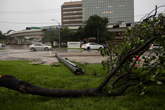 Amid storms, Texas governor urges residents to prepare for hurricanes