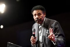 Dr. Tony Evans Steps Down From Ministry 'Due to Sin' - RELEVANT