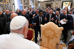 Chris Rock, Jimmy Fallon and other comedians meet the Pope