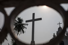 Ancient Hebrew-inscribed tombstone discovered on coconut farm in India deciphered