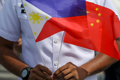 Philippines, China agree to de-escalate South China Sea tensions