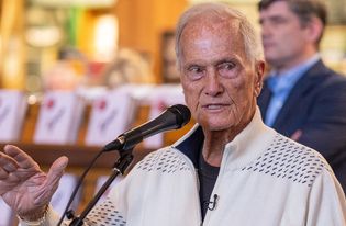Pat Boone Releases Song as a ‘Wake-up Call’ for Americans
