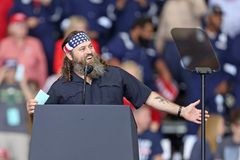 'Duck Dynasty' star Willie Robertson on turning darkness into light one conversation at a time