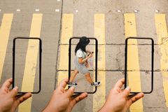 Why It's Time for a Digital Detox - RELEVANT