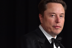 Elon Musk renews lawsuit against OpenAI