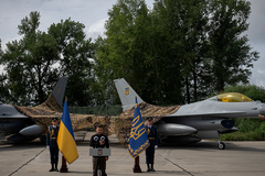 F-16s arrive in Ukraine, Zelenskyy says