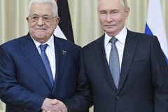 Putin plays host, boasts of deep ties with Palestinians