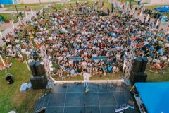 Texas A&M campus revival event draws nearly 1,500 students to worship Jesus; 62 baptized