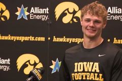 Iowa Hawkeyes receiver credits Jesus after scoring 2 touchdowns in first game