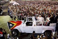 Half-million attend island Mass led by Pope Francis