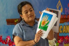 Hispanic volunteers share a story that changes lives | Baptist Press