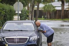 Hurricane Helene approaches Florida, prompts evacuation orders