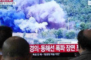 North Korea destroys roads leading to South Korea